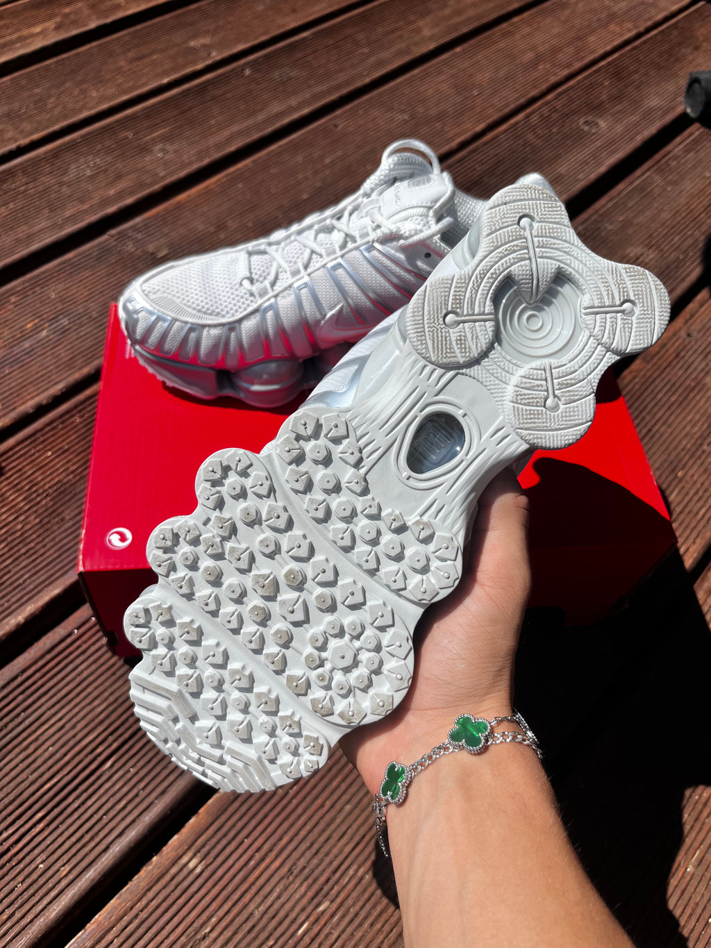 Nike Shox Grey