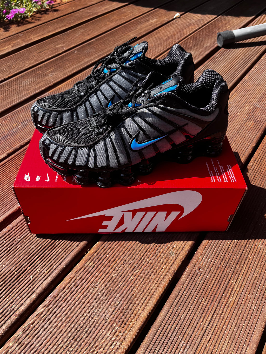 Nike Shox Blue And Black