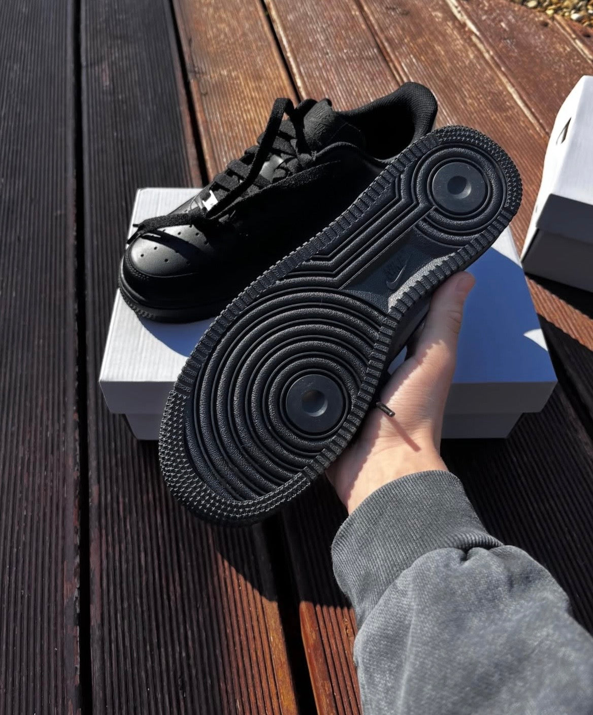 Nike Triple Black Air Force 1 Low