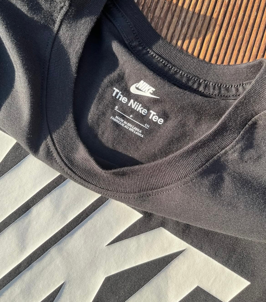 Nike Classic Black Póló