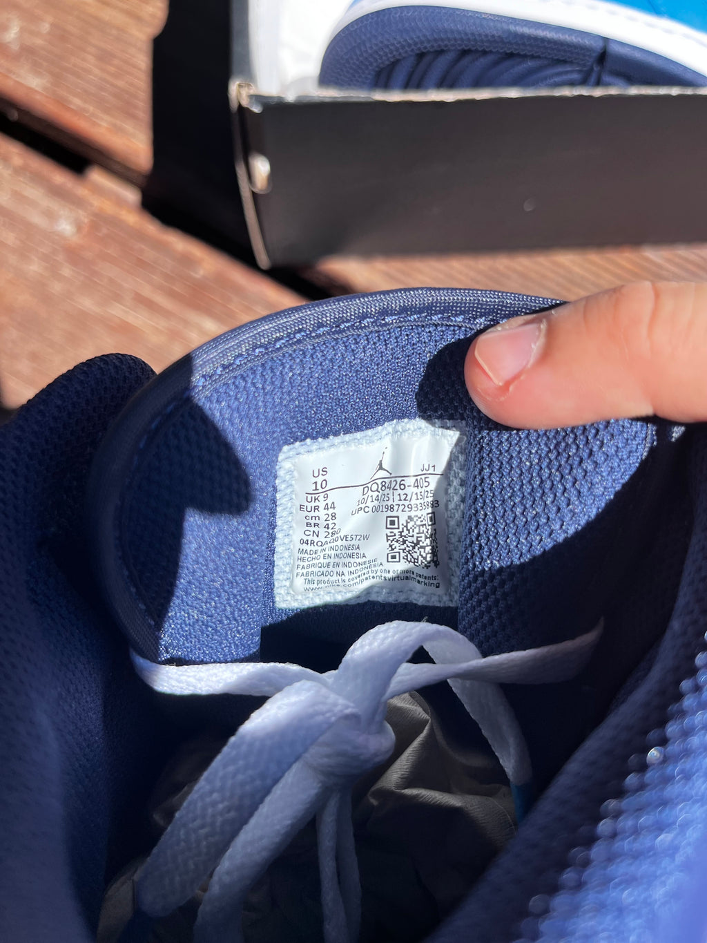 Air Jordan 1 Mid UNC