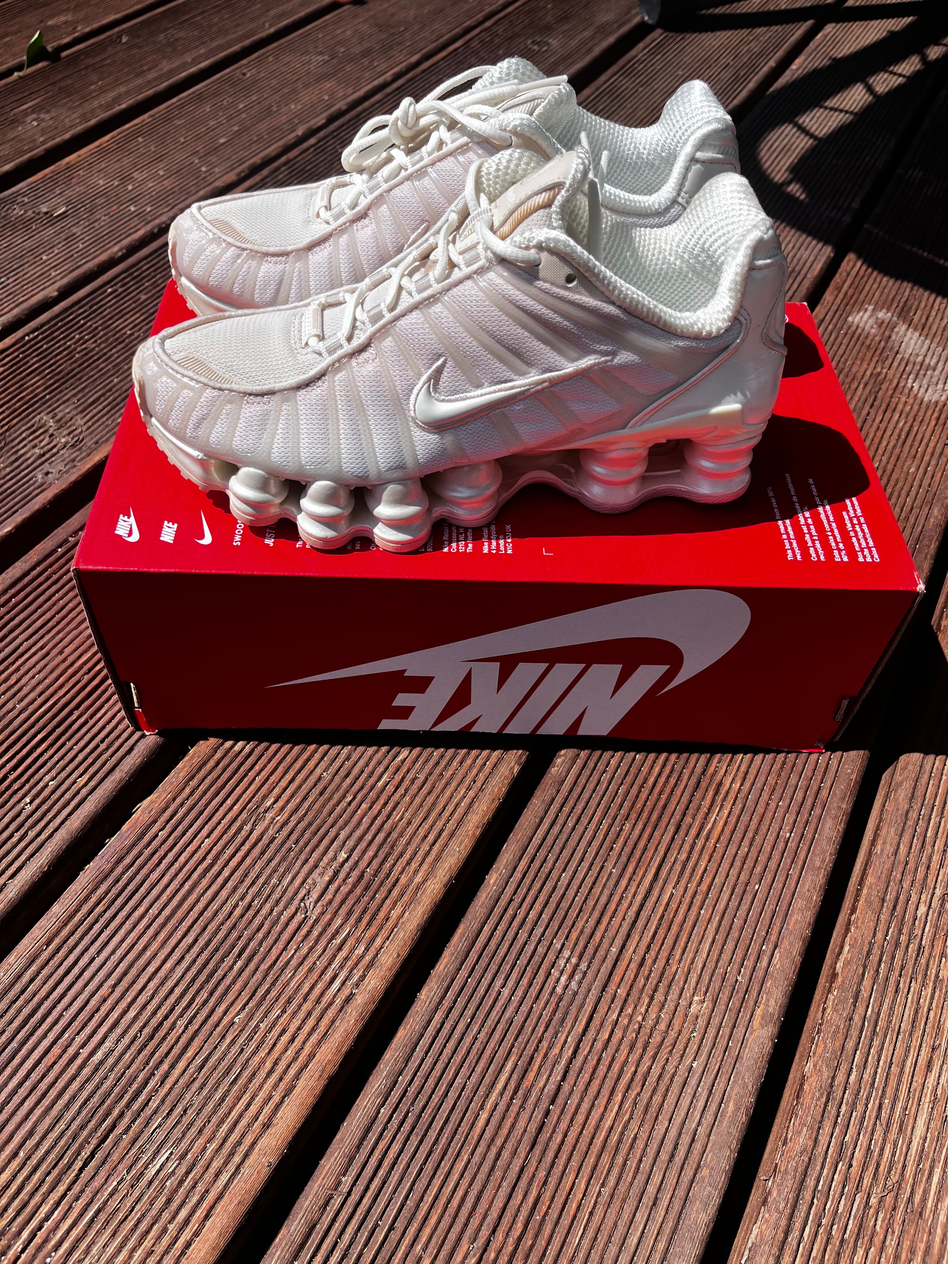 Nike Shox Cream