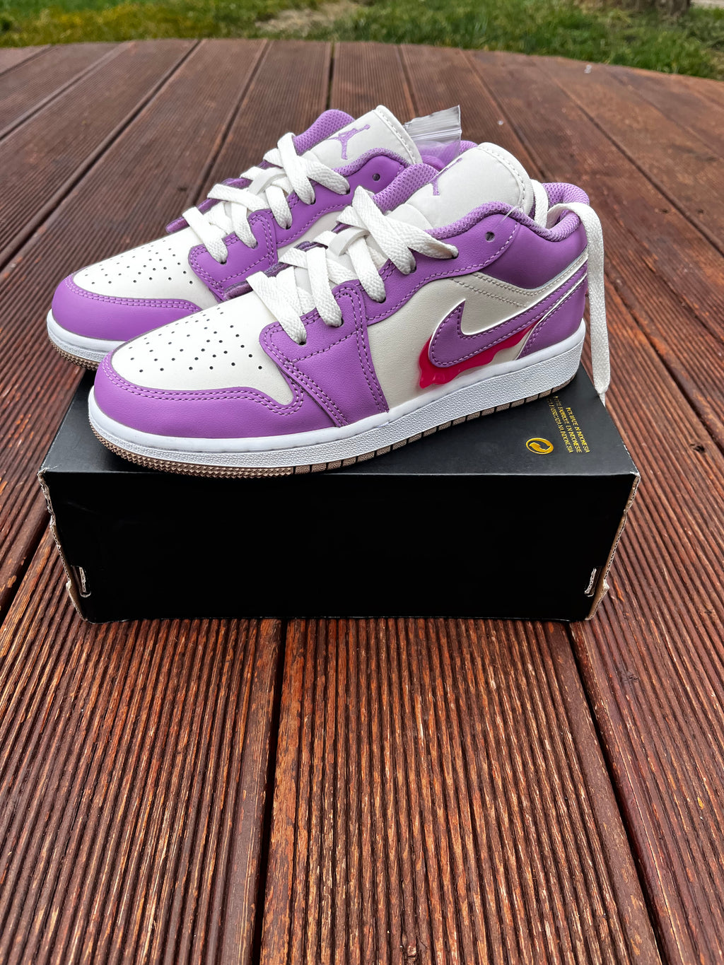 Jordan 1 Low Jam